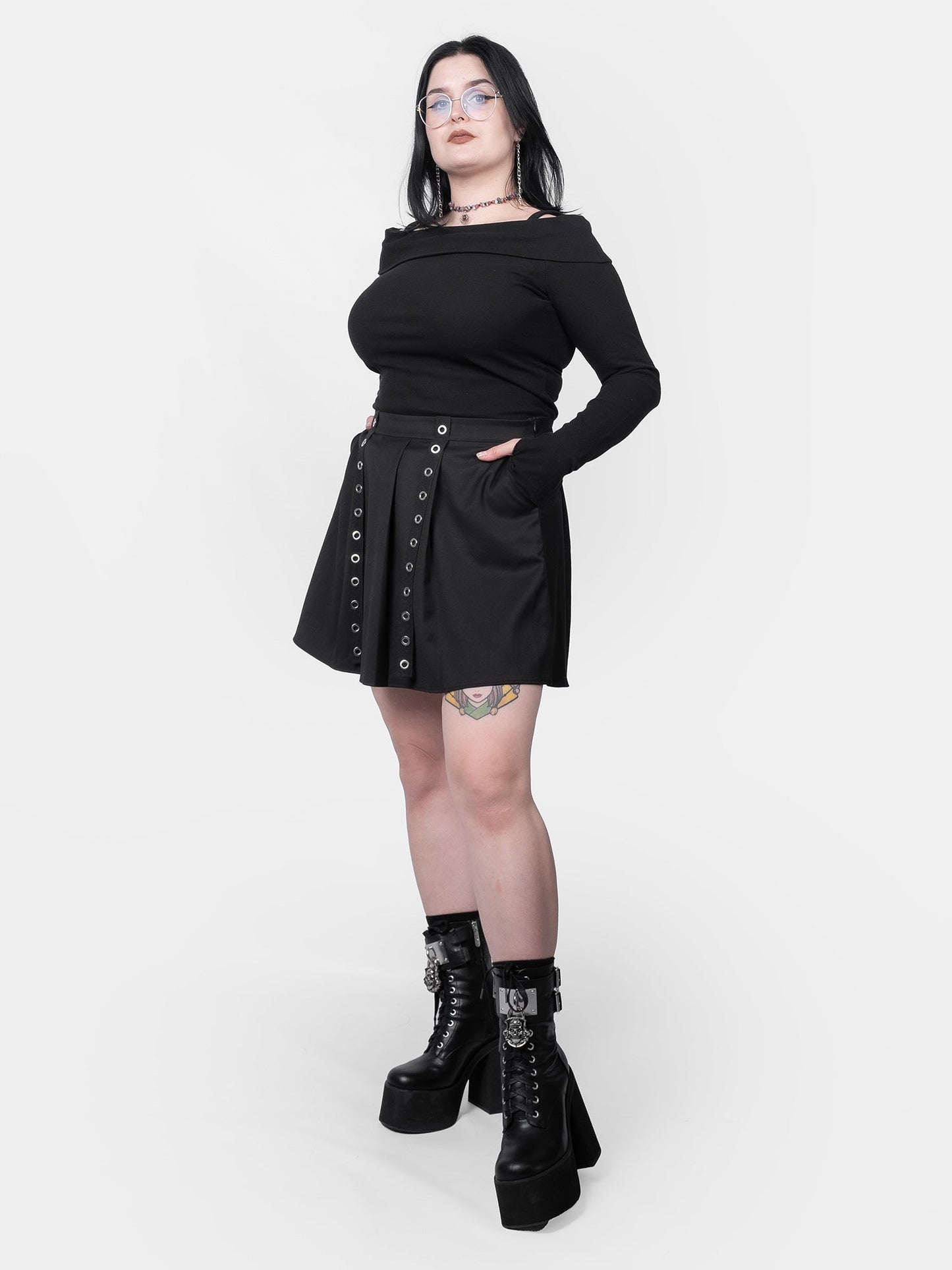 Abyss Eyelets Pleated Mini Skirt