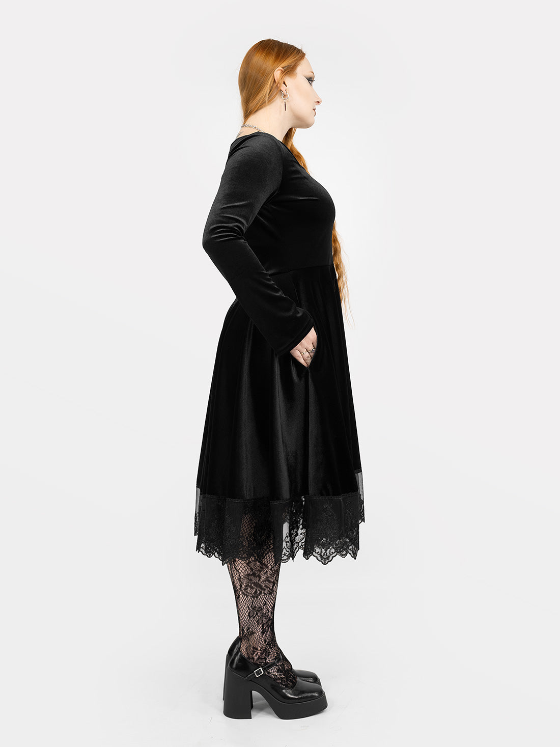 Nyx Velvet Longsleeve Dress