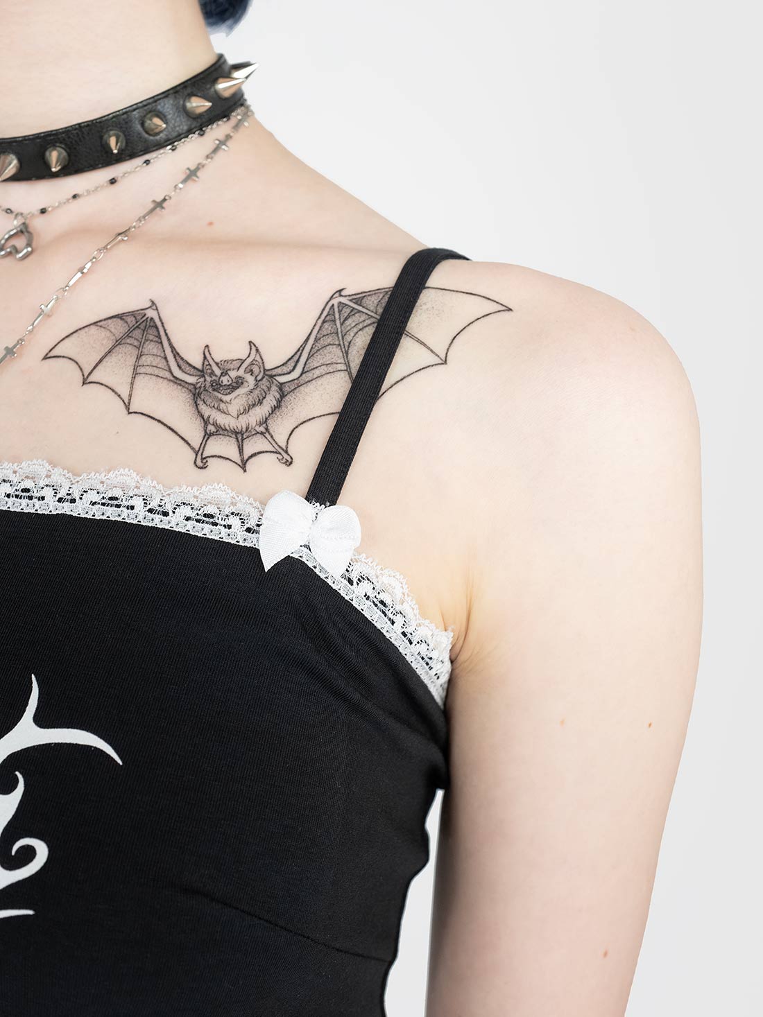 Absinthe Black Top With Lace