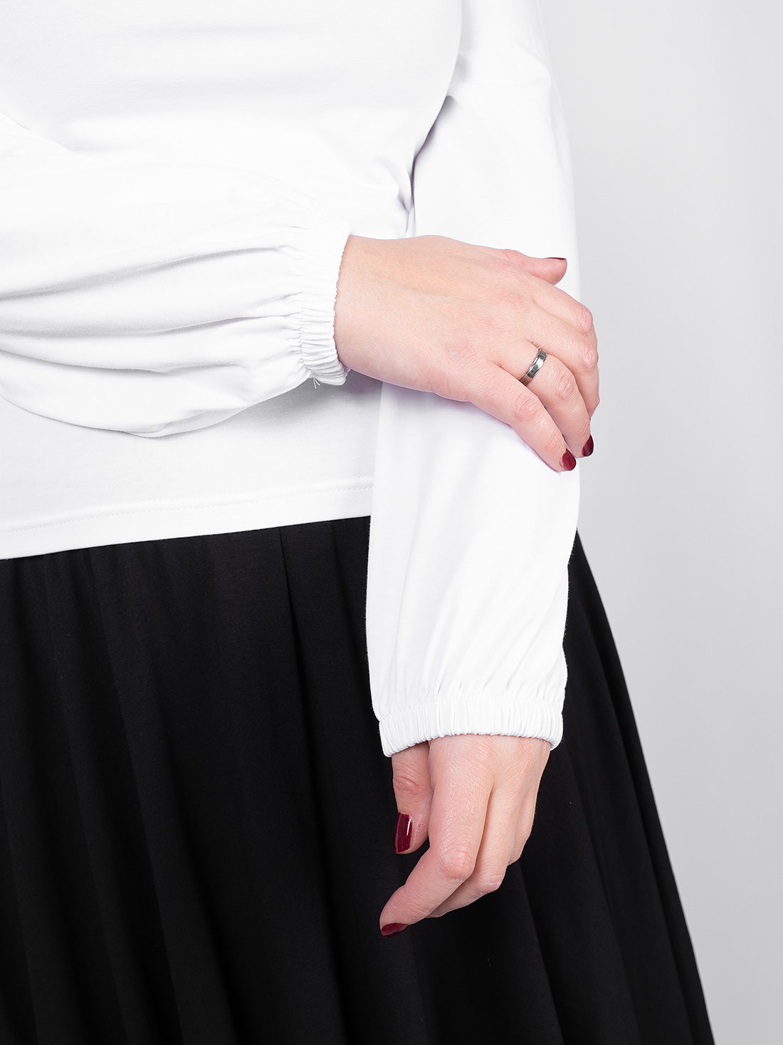 Zoeva White Puff Sleeve Turtleneck