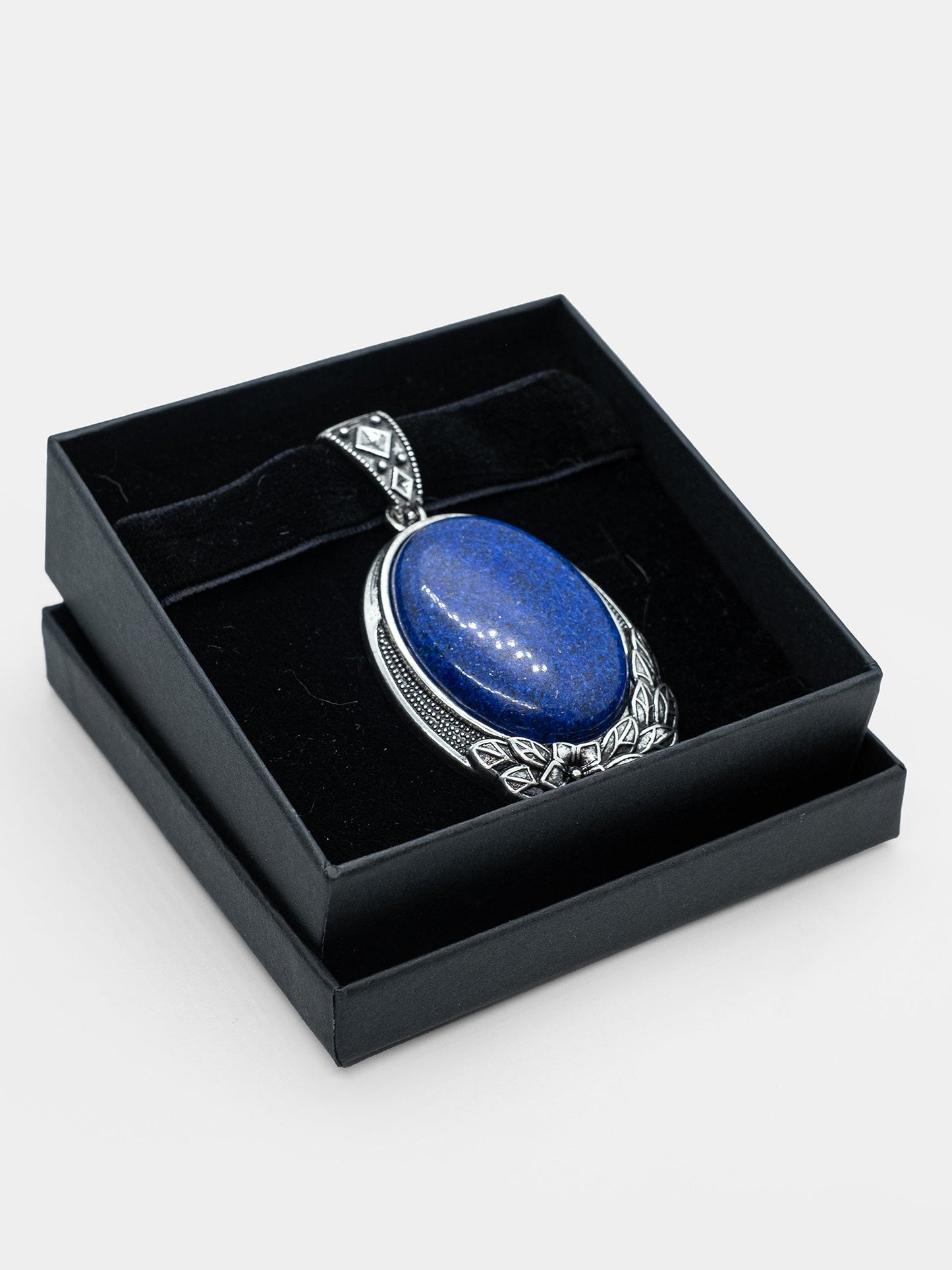 Duskborn Lapis Lazuli Velvet Collar