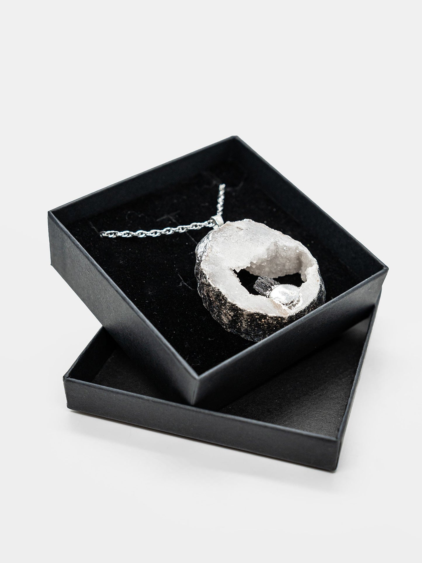 Hallowed Druzy Agate & Tourmaline Necklace