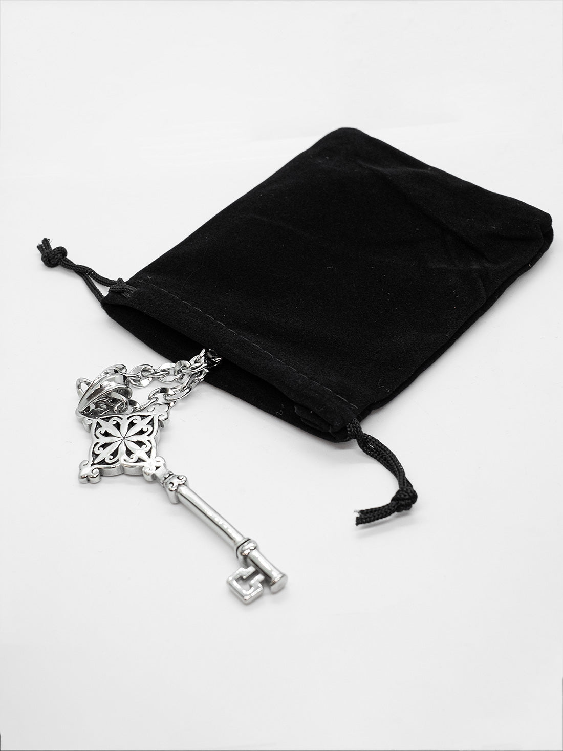 Mistery Key Long Necklace